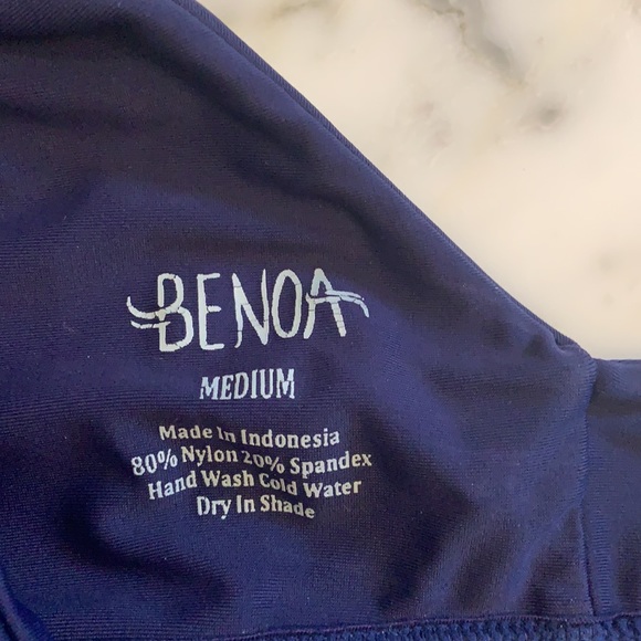 BENOA Bathing suit Top Size M Navy Blue MINT - Picture 2 of 2